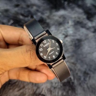 Picture of Black Watch Fashionable watches for women's - Black