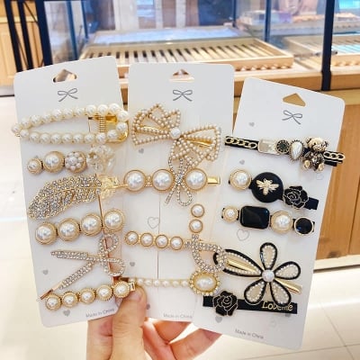 Picture of Korean Fashion Shiny HairClip Retro Hairpin Set Girls Crystal White Pearl For Women/Girls Preferble - Low Hassle and Maintanance - White