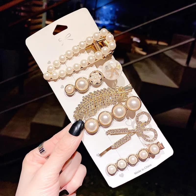 Picture of Korean Fashion Shiny HairClip Retro Hairpin Set Girls Crystal White Pearl For Women/Girls Preferble - Low Hassle and Maintanance - White