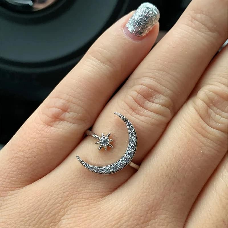Picture of Adjustable Moon Finger Ring for Ring For Ladies/Women/Girls