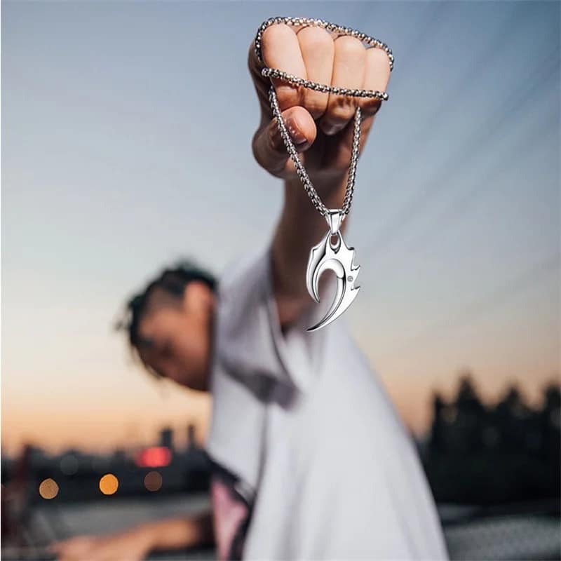 Picture of New Pendant Necklace For Men Stainless Steel Chain Necklace For Men - Silver