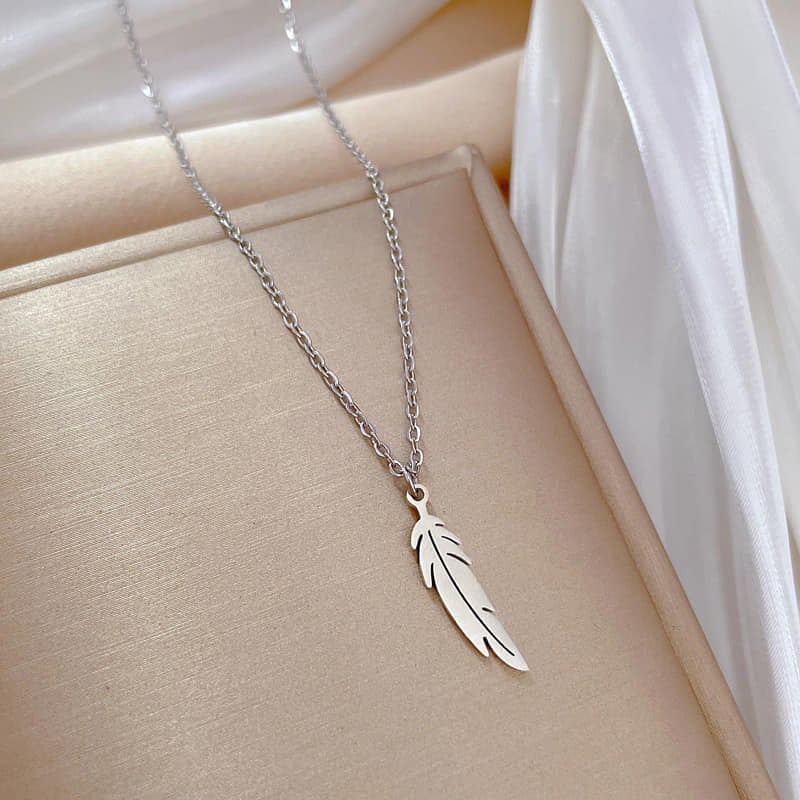 Picture of Sterling Silver Feather Necklace Pendant Fashion Chain for Men - Silver