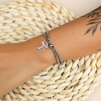 Picture of Fashionable Twisted  Stainless Steel Square Chain Bracelet for wo - Silver