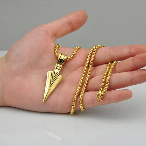 Picture of Arrow Necklace Stainless Steel Trendy Fashion Arrow Design Chain for Men - Gold
