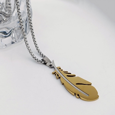 Picture of Fashionable Geometry Stainless Steel Black Fashion Necklace For Men - Gold