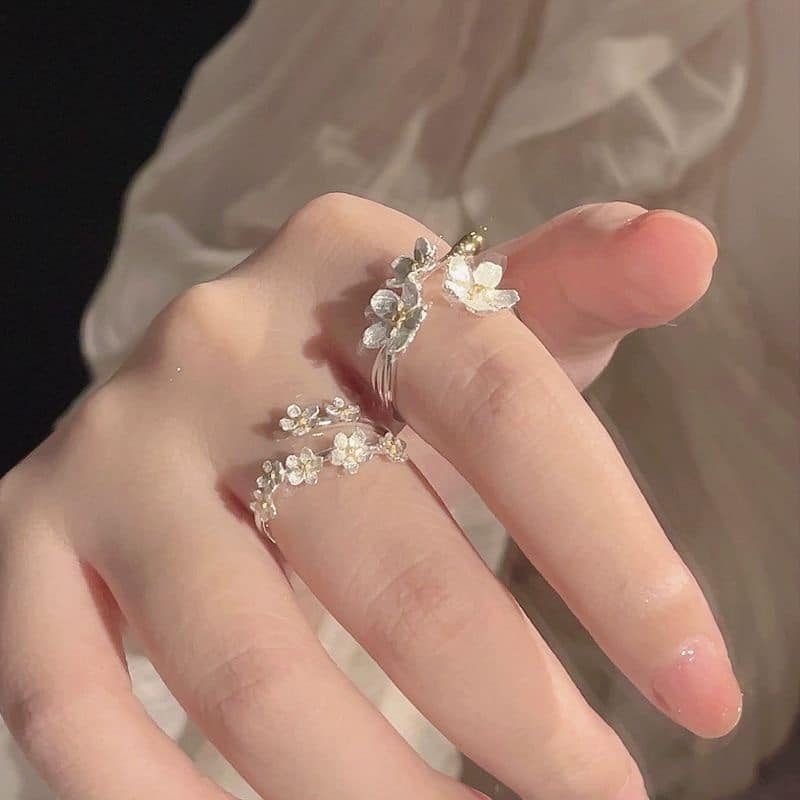 Picture of Delicate Elegant Rings for Women Romantic Rings Floral Shape High Grade Jewelry Gifts for Girls Fashion Ring For Girls - White