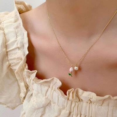 Picture of Elegant  Korean Cute Tulip Flower Shaped Pendant Peach Pearl Flower Chain ,Fashionable Jewelry  Chain For Girls - Gold
