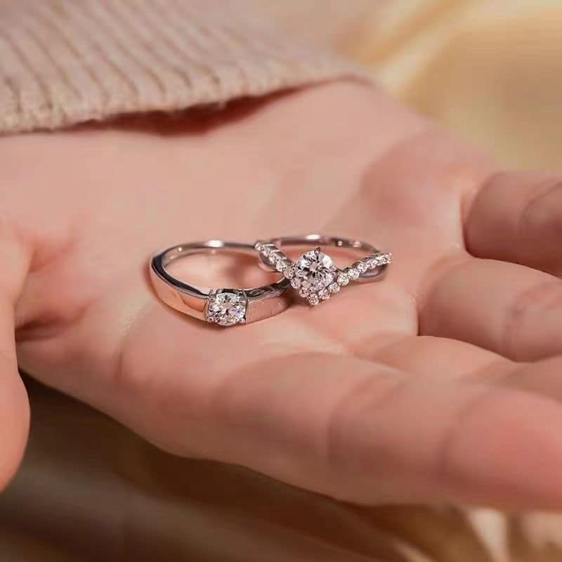Picture of Adjustable Zircon Diamond Ring a Pair of Men's and Women's Ring - Adjustable