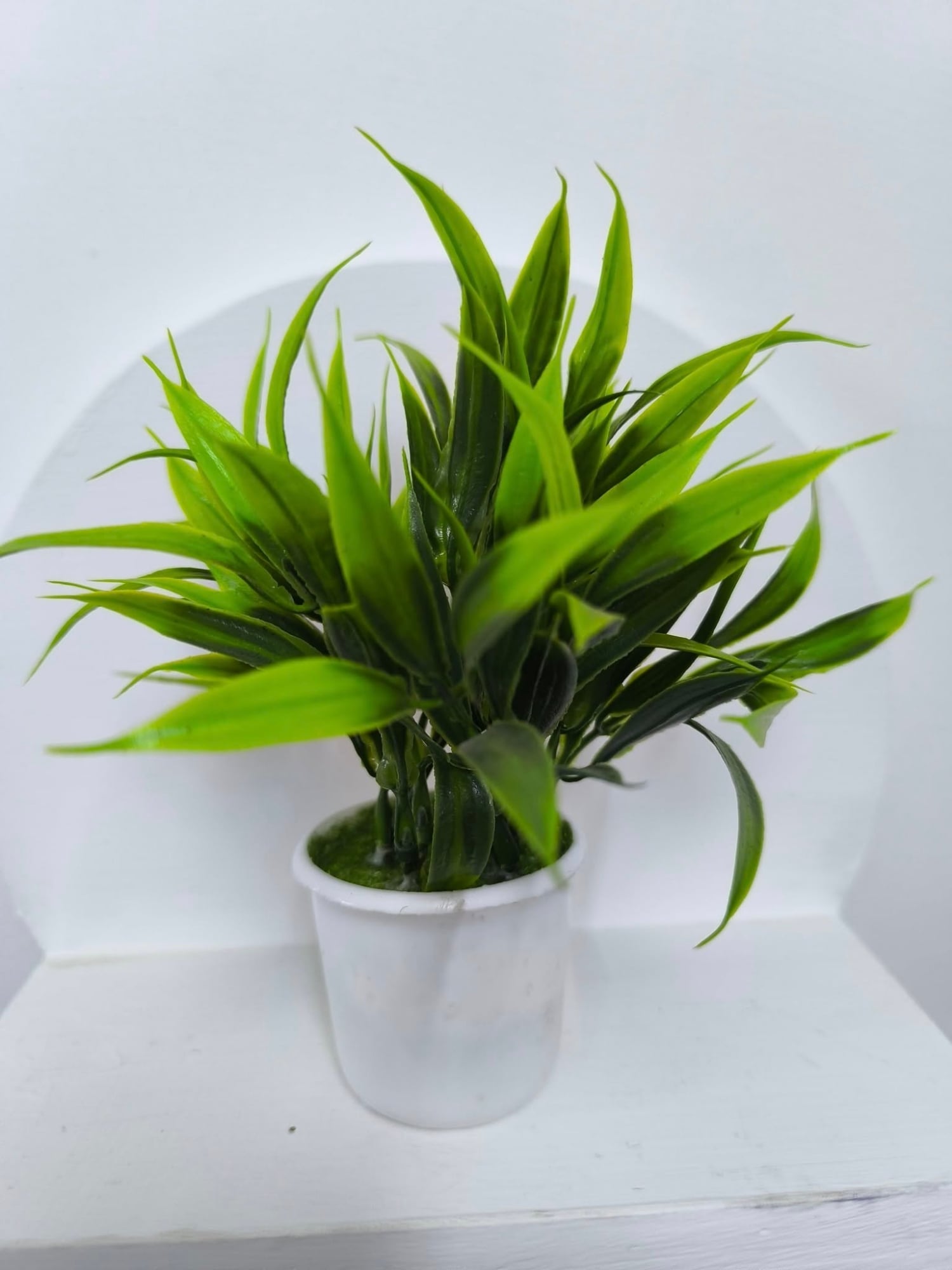 Picture of New rtificial Flower vase for decoration - Green