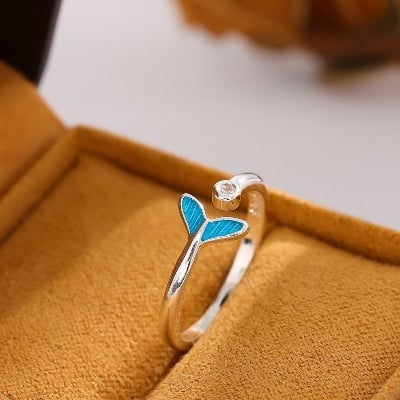 Picture of Women and girls Marine Fantasy Whale Tail Ring - Adjustable