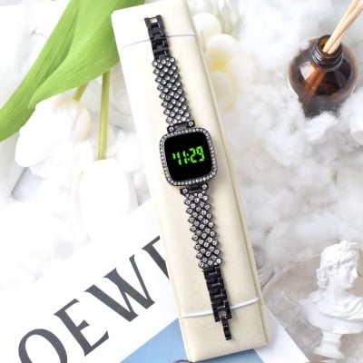 Picture of Elegant Luxury Full Diamond Quartz Watch / Ladies Korean Fashion Rhinestone Wristwatch