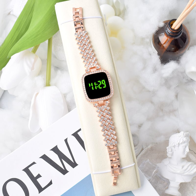 Picture of Elegant Luxury Full Diamond Quartz Watch / Ladies Korean Fashion Rhinestone Wristwatch