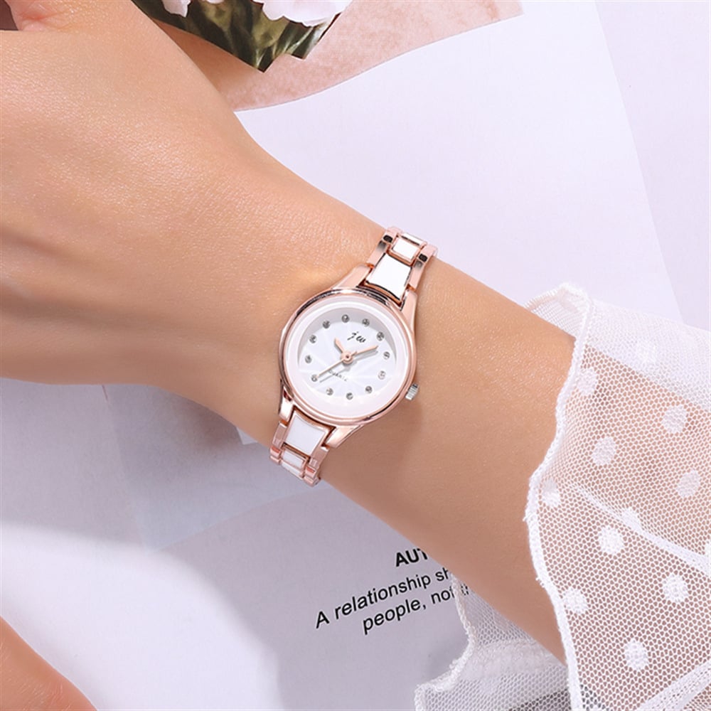 Picture of New Trend Fashion Steel Chain Diamond Women Watch