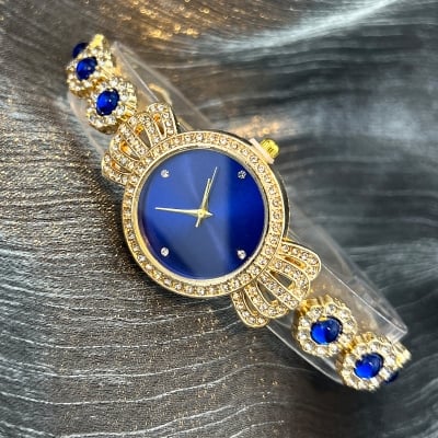 Picture of Luxury Fashion Stainless Steel Imported Wuartz Movement Ladies Wristwatch For Women