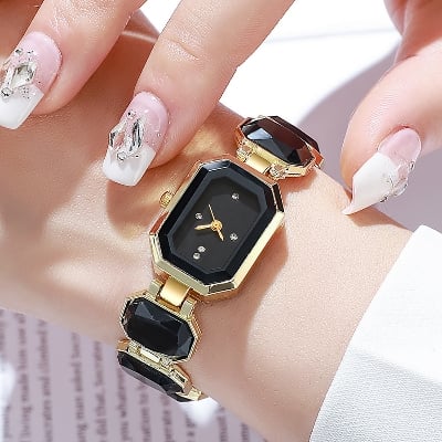Picture of New Trend Fashion Steel Chain Diamond Women Watch