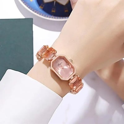 Picture of New Trend Fashion Steel Chain Diamond Women Watch