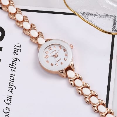 Picture of Ladies Wrist Watch New for Girls