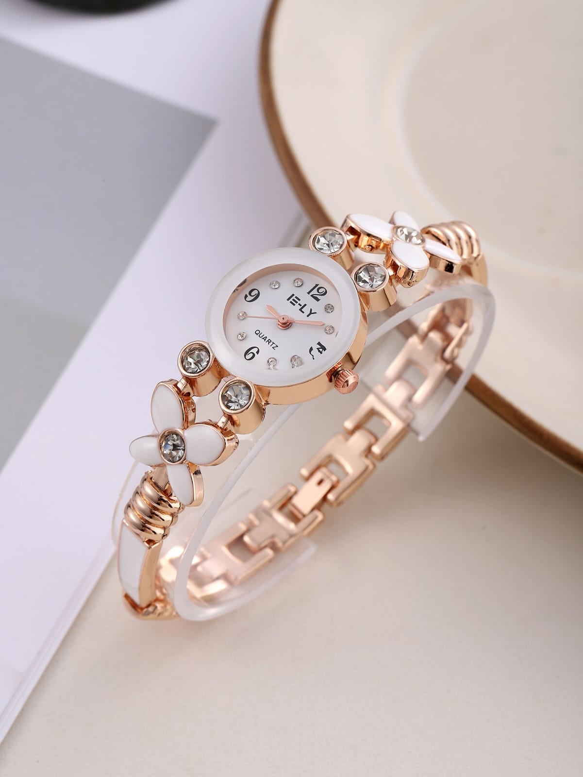 Picture of Luxury Fashion Watch Casual Watch For Women