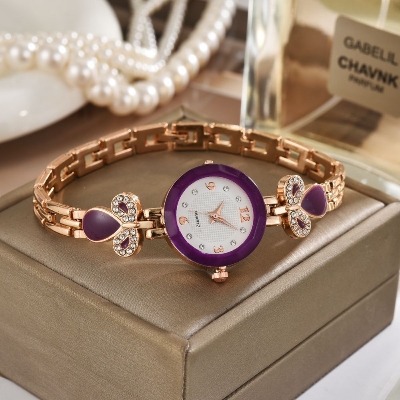 Picture of Luxury Fashion Watch Casual Watch For Women