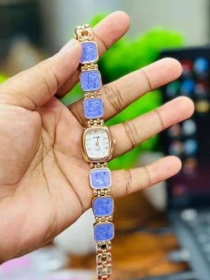 Picture of Stylish & Fashionable  Elegant Rhombus Mirror Original Quartz Ladies Watch