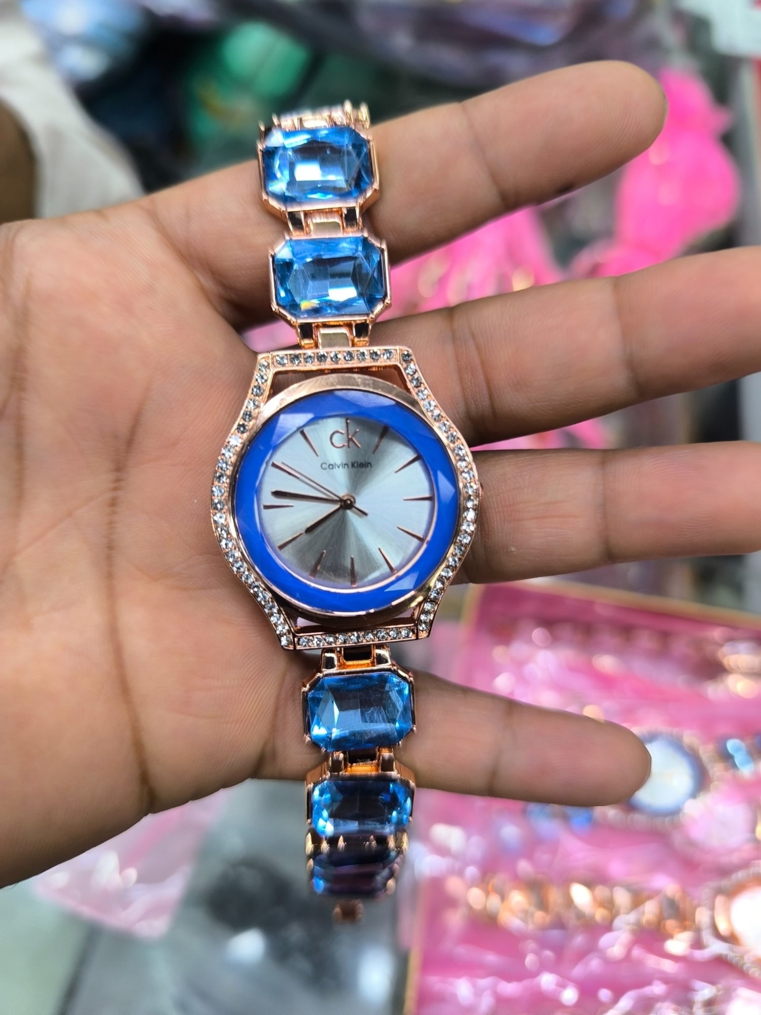 Picture of Water Diamond Watch Sparkling Glitter Women's Quartz Watch with Silver Dial And Genuine Leather Band