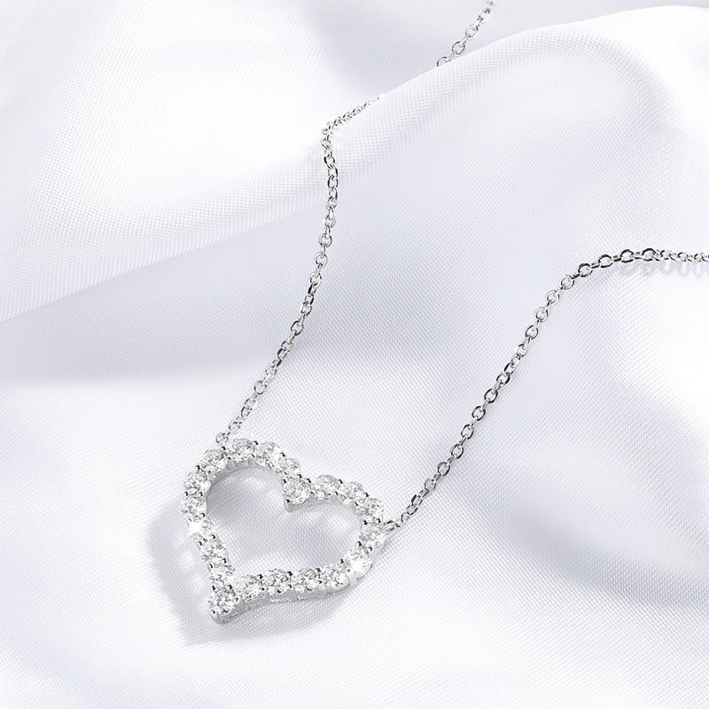 Picture of Style Luxury Emerald Rhinestone Teardrop Necklace - Green Crystal Clavicle Chain for Women - Silver