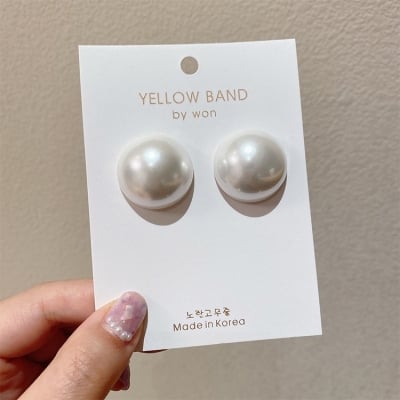 Picture of Classic Imitation Pearl Stud Earrings for Women & Girls - White