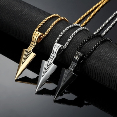 Picture of Stylish Stainless Steel Arrowhead Pendant Necklace for Men