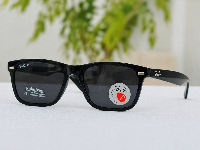 Picture of Modern Square Frame Black Sunglasses - Black