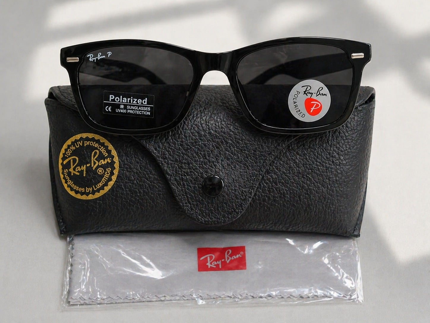 Picture of Modern Square Frame Black Sunglasses - Black