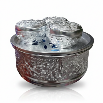 Picture of Paner Bata Pandan Sets Khandani Paner Box Betel Leaf Bowl Set - With 3 Pots Experience Traditional Betel Leaf Serving With This Stylish Set THAI Silver