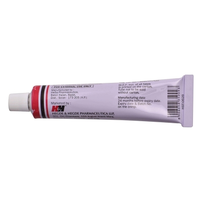 Picture of Tretin 0.025% Tretinoin Cream - 30 GM