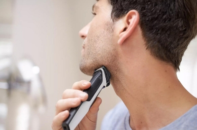 Picture of Philips MG3721/65 Multigroom 7-in-1 Face, Hair and Body Series 3000 for Men - White