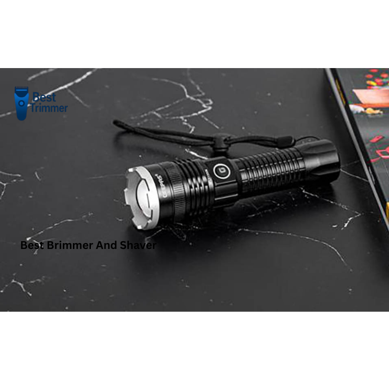 Picture of Geepas GFL51000 Rechargeable Zoomable LED Flashlight and Torch Light - Black