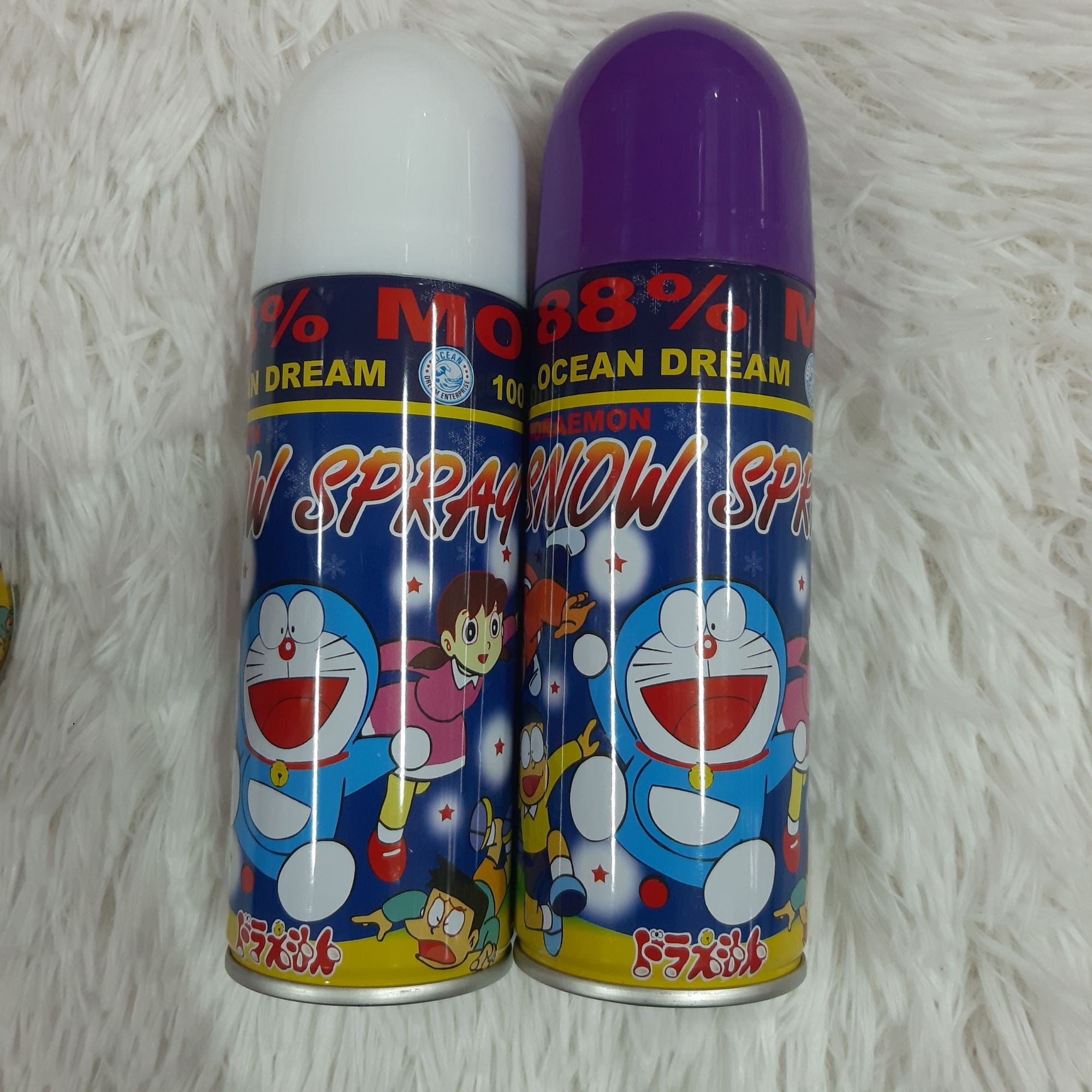 Picture of Snow spray orean dream - White
