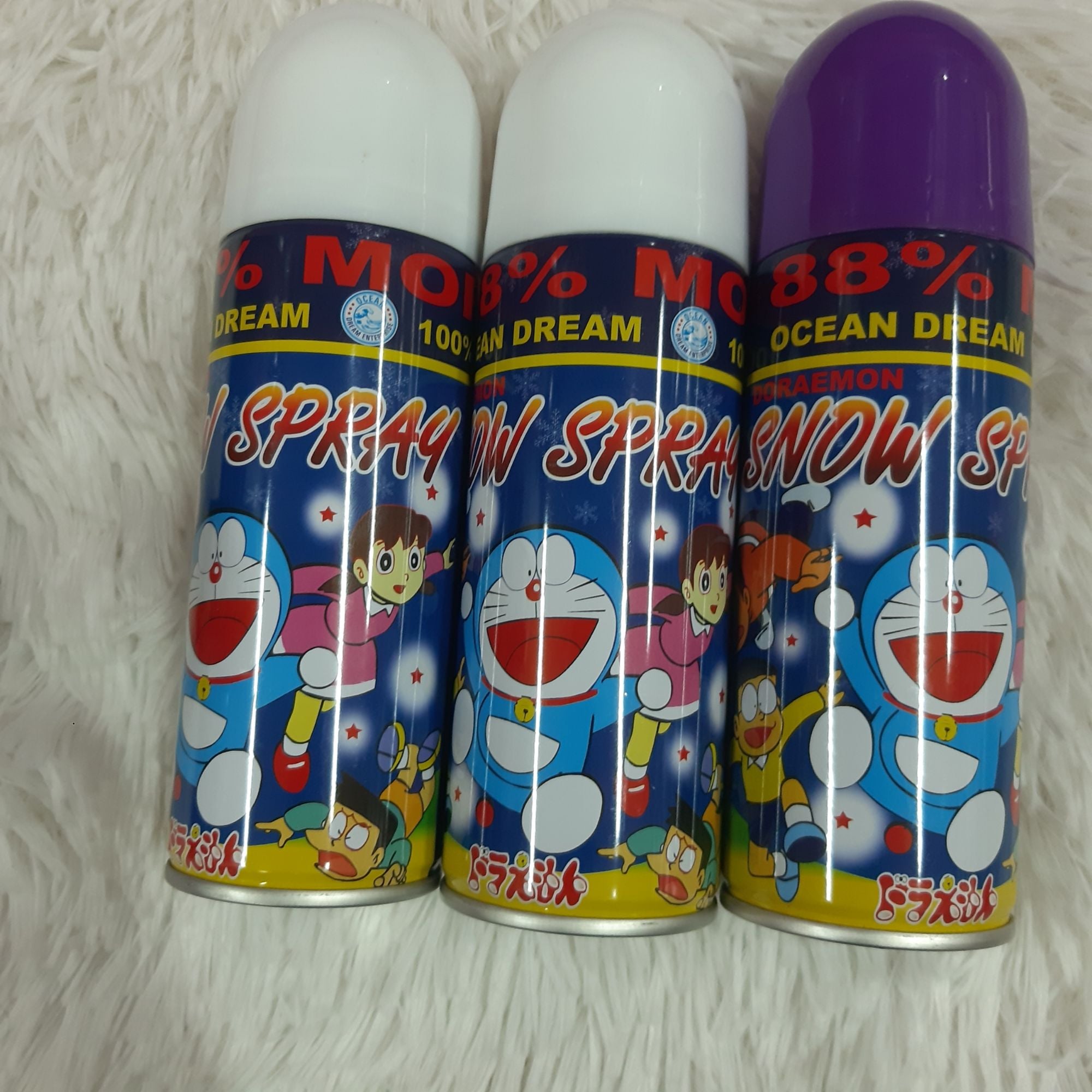 Picture of Snow spray orean dream - White