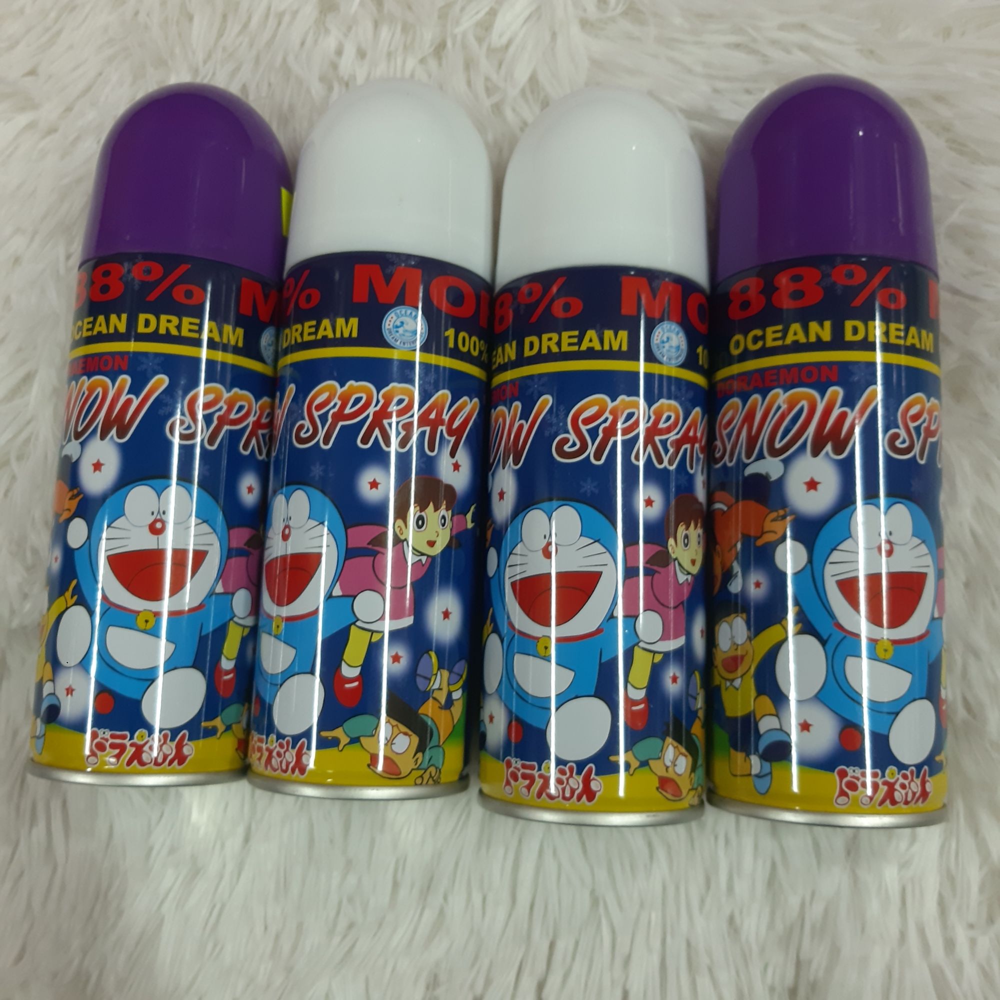 Picture of Snow spray orean dream - White