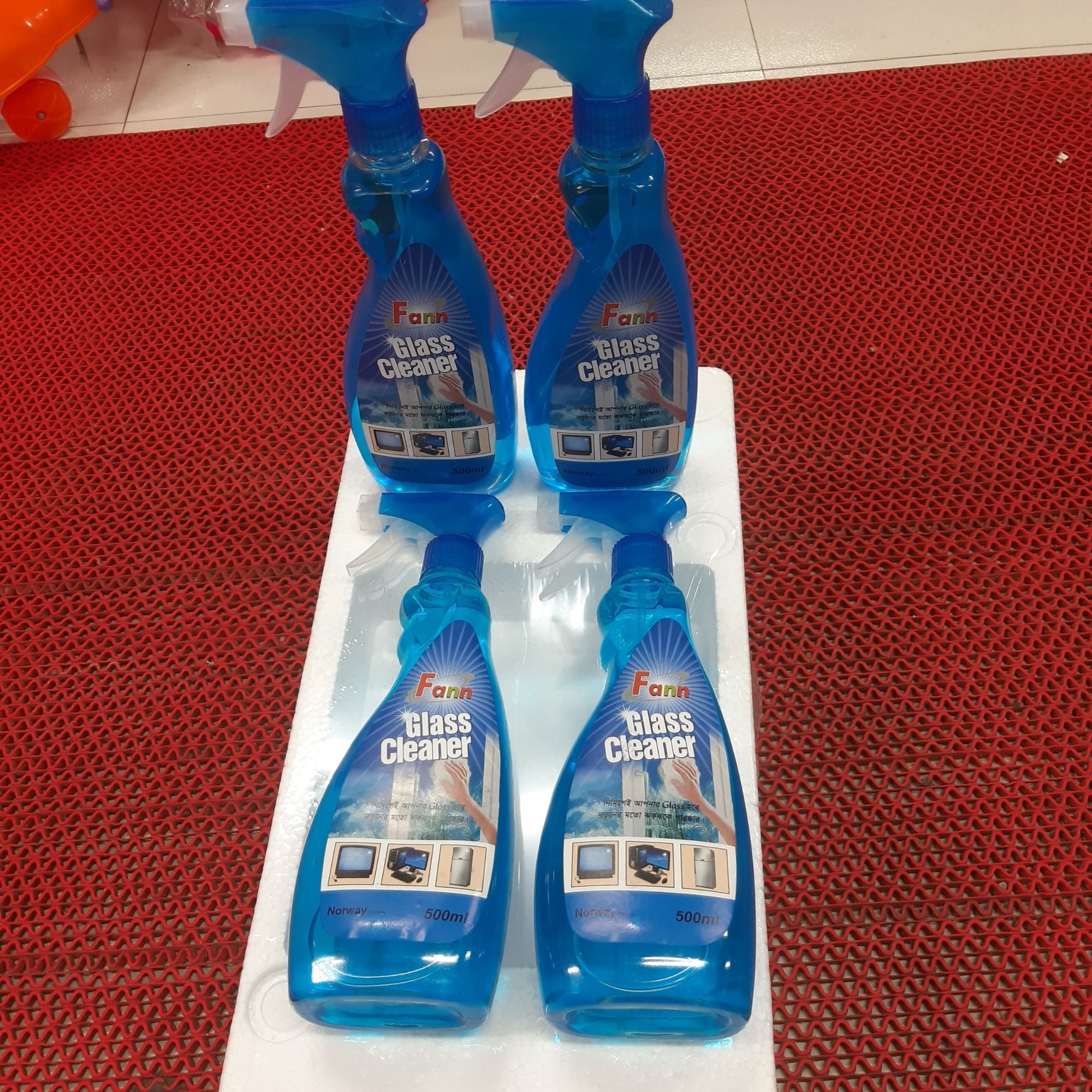 Picture of Fann glass cleaner