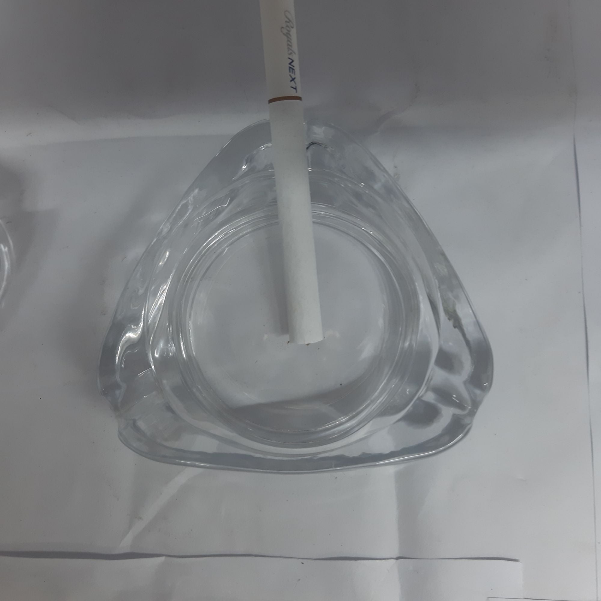 Picture of ashtray 1piece - White