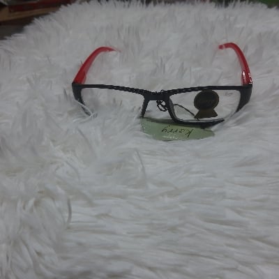 Picture of men & women  glass - Multicolor