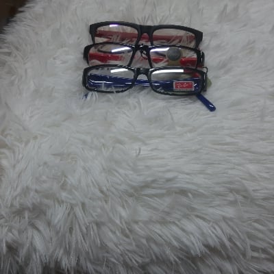 Picture of men & women  glass - Multicolor