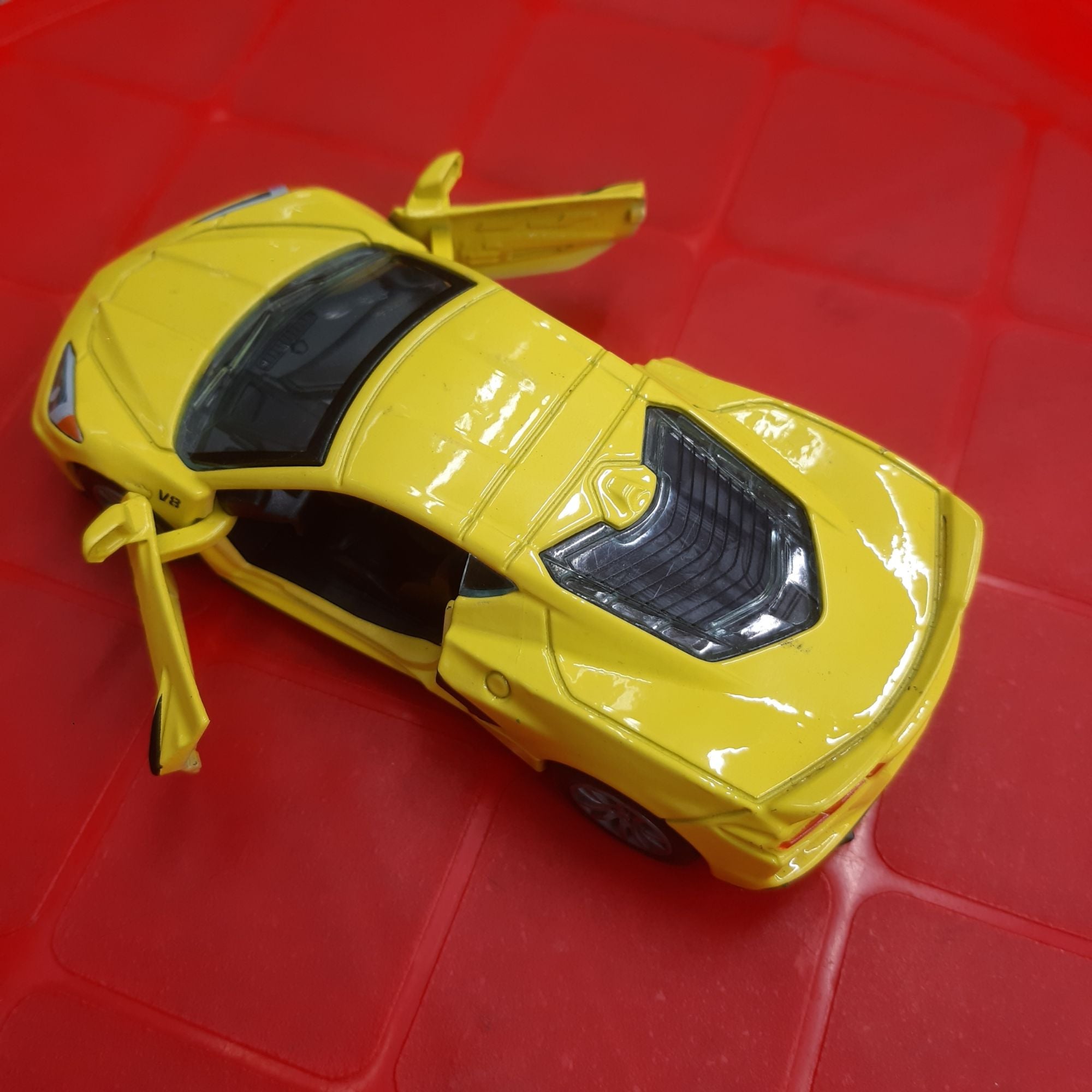 Picture of new metal car - Yellow