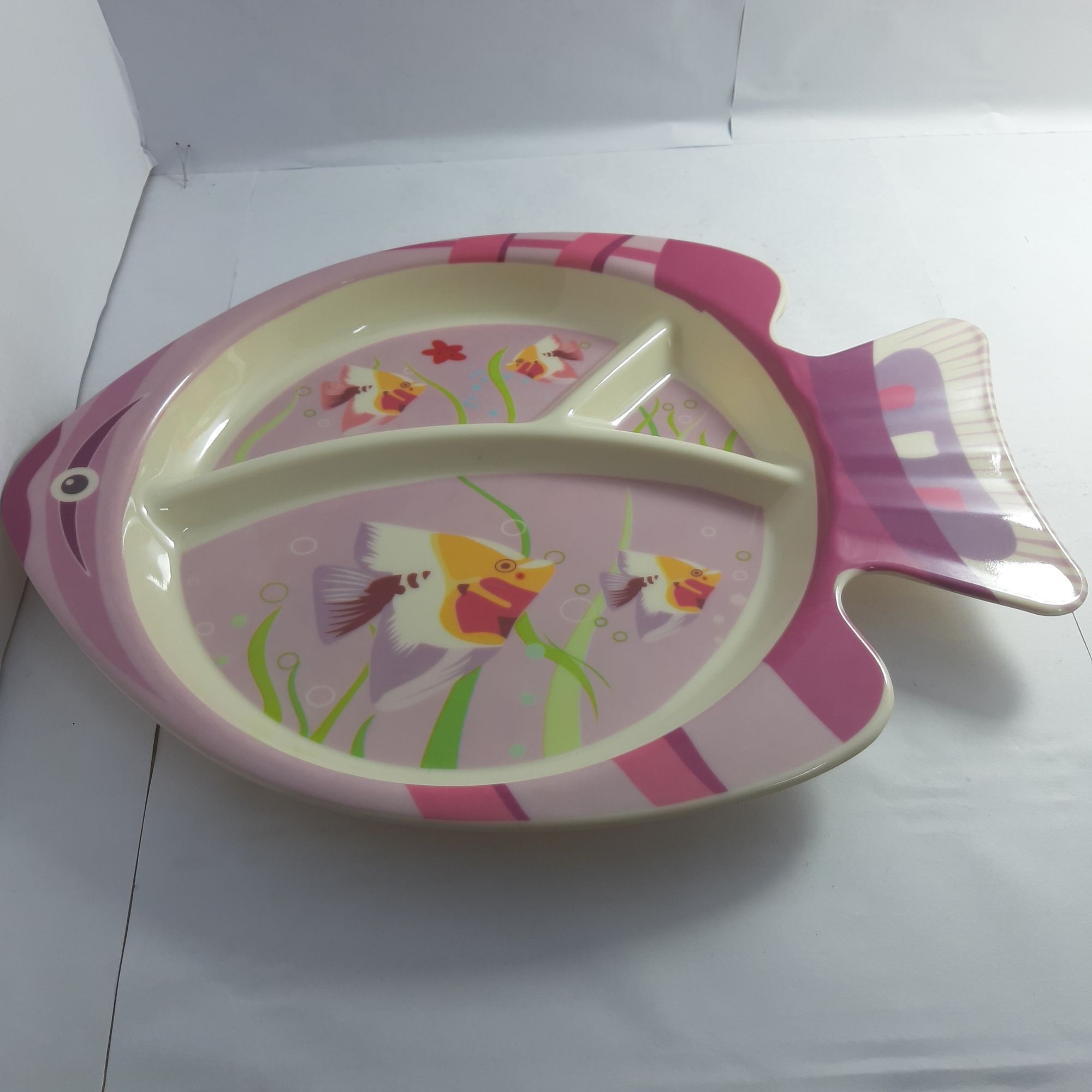 Picture of baby plate mass model - Multicolor