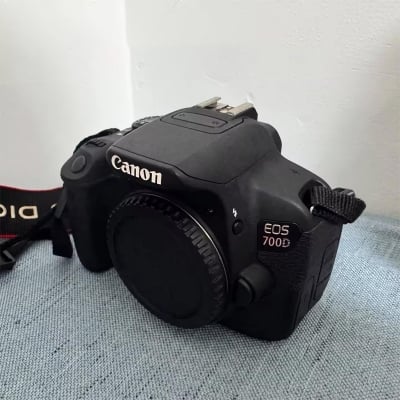 Picture of CANON EOS 700D BODY