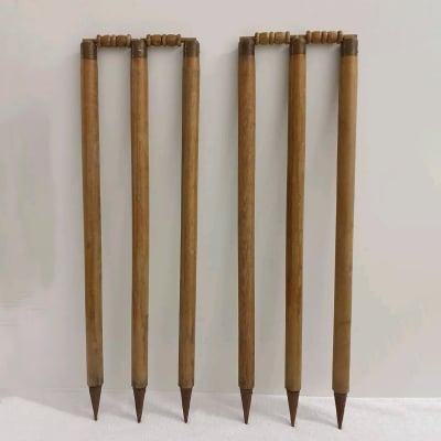 Picture of Classic Willow Match Stumps – 1 Set - Brown