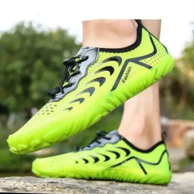 Picture of Sports Shoes-Green & Black