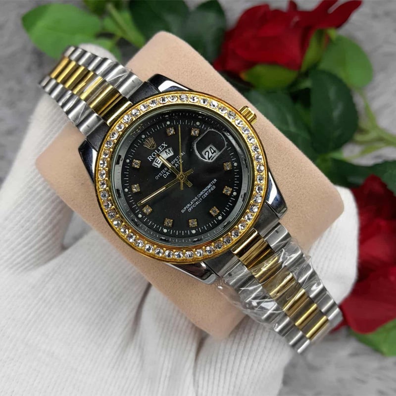Picture of New stylish & fashionable  Stainless Steel Analog Date & Day Watch For Men