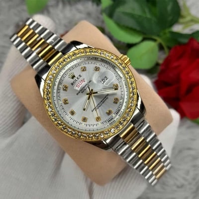 Picture of New stylish & fashionable Stainless Steel Analog Date & Day Watch For Men