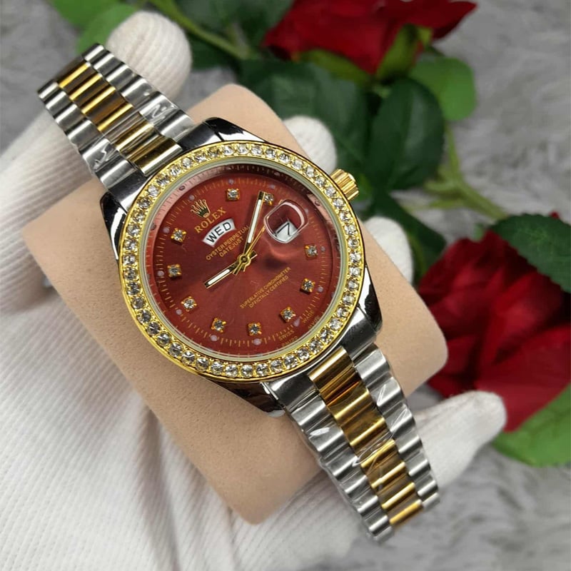 Picture of New stylish & fashionable Stainless Steel Analog Date & Day Watch For Men
