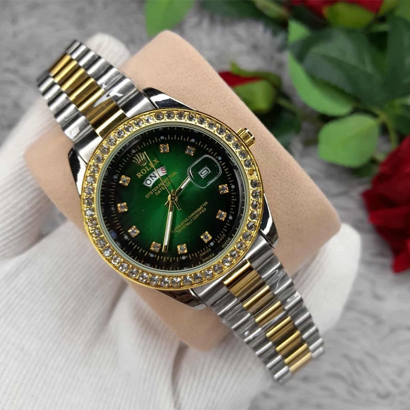 Picture of New stylish & fashionable Stainless Steel Analog Date & Day Watch For Men